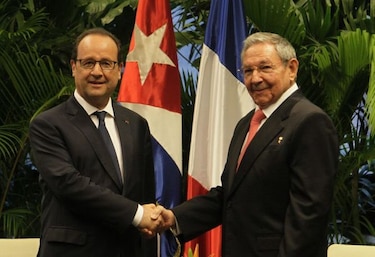 Raúl Castro consagra en Francia nueva era de relaciones con Europa