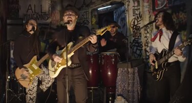 'No te calles' y pelea contra la corrupción, pide Rubén Blades