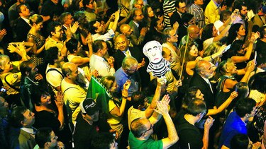 Hoy evalúan razones para juicio a Rousseff