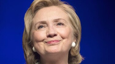 Hillary Clinton empieza campaña en Iowa con pequeñas citas locales