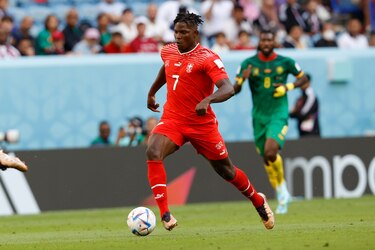 Embolo le da el primer triunfo a Suiza y complica a Camerún