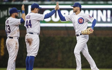 Hendricks y Bryant guían a Cachorros a triunfo sobre Cardenales