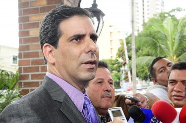 Arias Olivares asegura que ve posibilidades a CD de repetir en el 2014