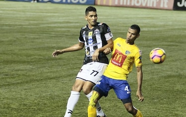 Tauro y Chorrillo empatan sin goles en partido de ida
