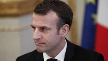 Emmanuel Macron se dirige al país para desactivar la crisis social en Francia