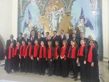 Coros entonan la Navidad