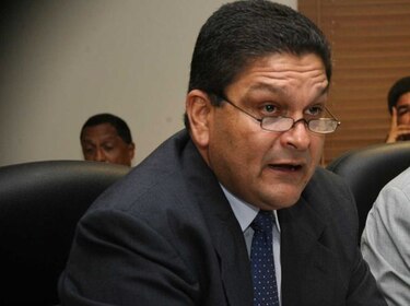 AMB suspende a juez panameño