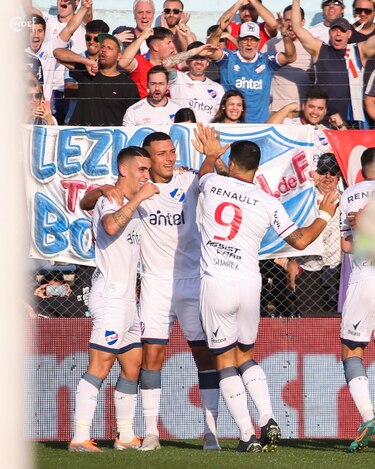 Con Suárez de titular, Nacional gana 1-0 a Liverpool en la liga uruguaya