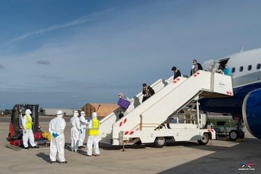 Nuevo coronavirus causa pérdidas de más de $4 mil millones a aerolíneas