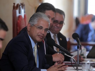Alcalde Blandón evalúa estatus de 700 funcionarios