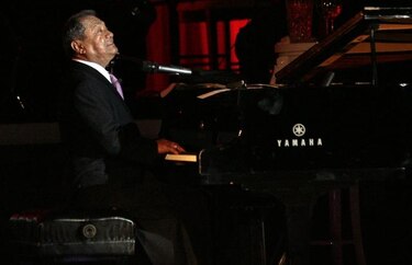 Manzanero está contento de ser homenajeado en vida