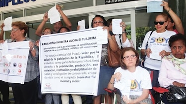 Ejecutivo decretaría escasez de fármacos