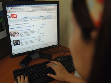 Ciberpáginas intentan moderar malos comentarios