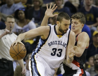 Marc Gasol lidera victoria de Memphis y el pase a segunda ronda