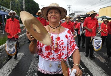 San Miguelito y Betania celebran el 28 de noviembre con coloridos desfiles
