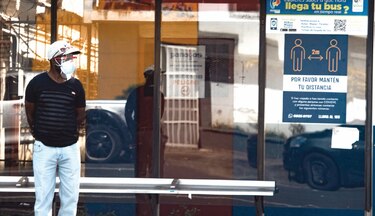 Ligera desaceleración de los casos de Covid-19 