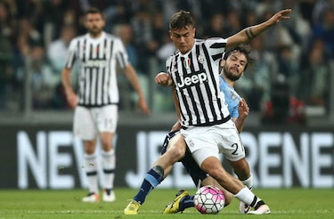 Juventus vence 3-0 al Lazio con doblete del argentino Dybala