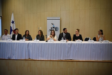 Los rostros detrás del proceso electoral: la Junta Nacional de Escrutinio se presenta al público