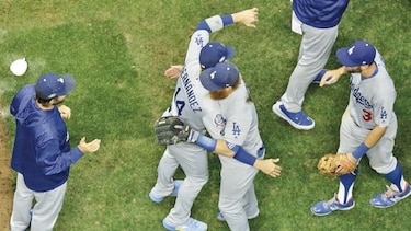 Los Dodgers rescatan una victoria de último momento