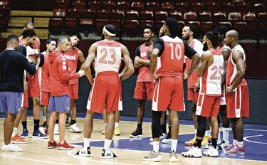 Panamá sale hoy en busca de victoria