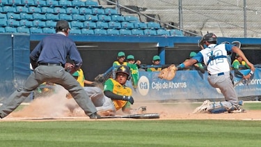 Campeonato intermedio de béisbol está en marcha