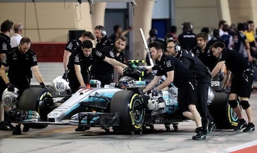 Valtteri Bottas consigue en Bahréin su primera 'pole position'