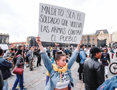 Duque inicia diálogo social tras protestas