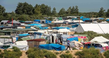 Gran Bretaña construirá muro para detener migrantes