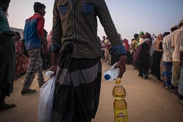 Bangladés instalará a cientos de miles rohinyás en una isla desierta