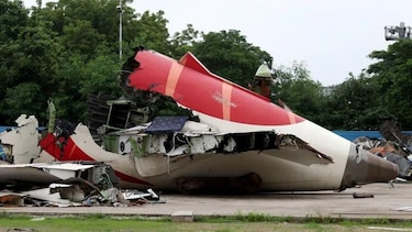 Las duras críticas al informe preliminar sobre el accidente del avión de Air India en el que murieron 260 personas