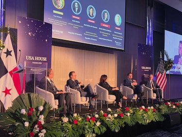 Panamá destaca sus ventajas logísticas y comerciales para atraer inversiones en América