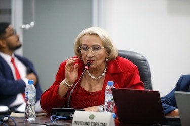 Profesores de la Unachi piden la renuncia inmediata de la rectora Etelvina de Bonagas