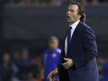 Pizzi busca otro título para Chile