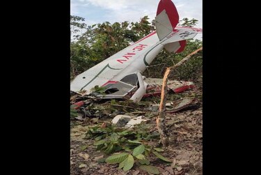 Avioneta militar con dos tripulantes se estrella en Amazonia de Ecuador