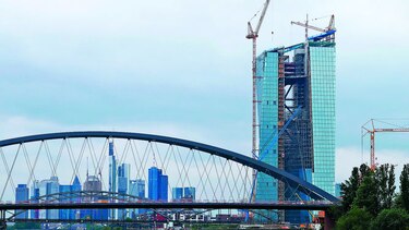 Alemania sigue en buena línea