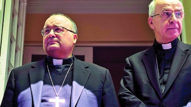 Enviado del papa habla con víctimas de abuso