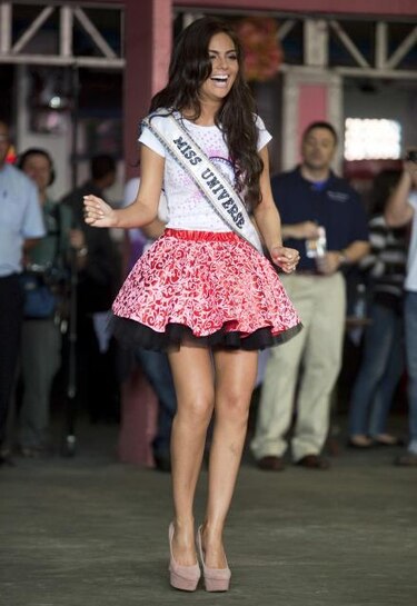 Ricky Martin le muestra su admiración a Miss Universo 2010