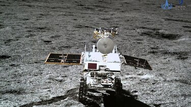 Sonda china habría descubierto minerales del subsuelo lunar