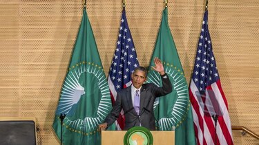 Barack Obama condenó a los líderes africanos que se aferran al poder