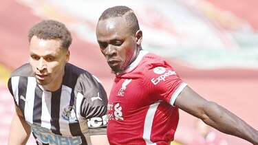 Newcastle deja fuera de la Champions al Liverpool
