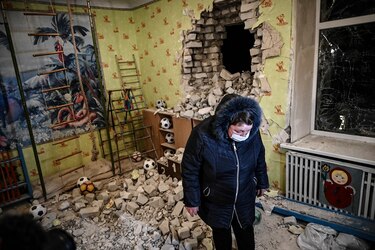Se registran bombardeos en la línea de frente del este de Ucrania