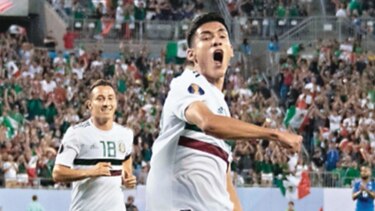 Antuna y Jiménez hicieron olvidar al Chicharito
