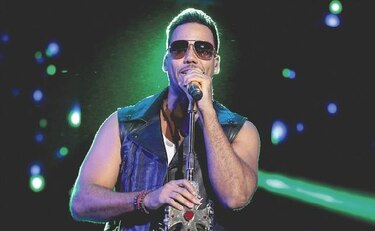 Romeo Santos: Noche de música y caos
