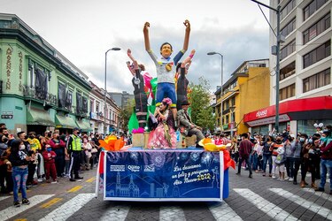 Ecuador triplica número de contagiados por covid al cierre de 2021