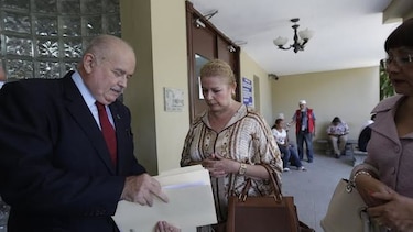 Demandan adjudicación gratuita de terrenos donde están cinco iglesias