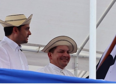 El PRD premia a dos operadores de la descentralización paralela con cargos de dirección