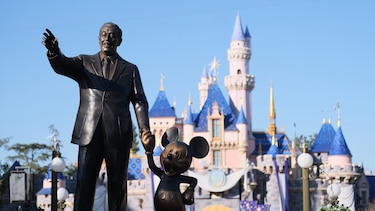 Disney anuncia aumentos en entradas y servicios de sus parques en California y Florida