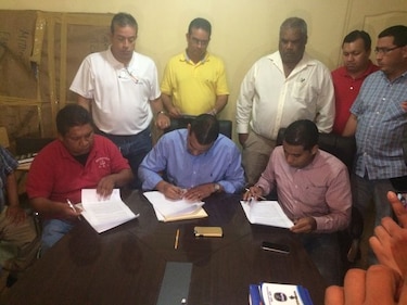 Acuerdo pone fin a huelga bananera en Bocas