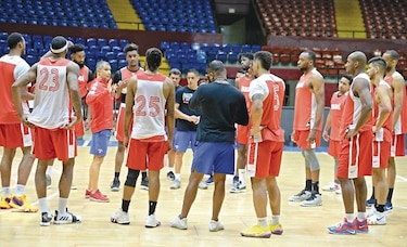 Panamá busca hoy la victoria ante México
