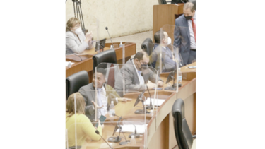 Ser historiador, ley en el centro del debate